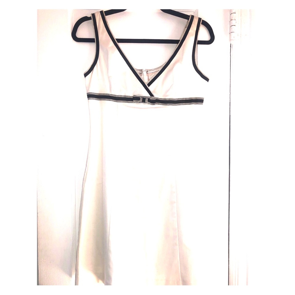 *NWT* Bebe shift dress (sz 8)